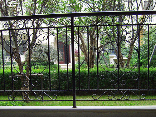 鐵藝陽臺護欄