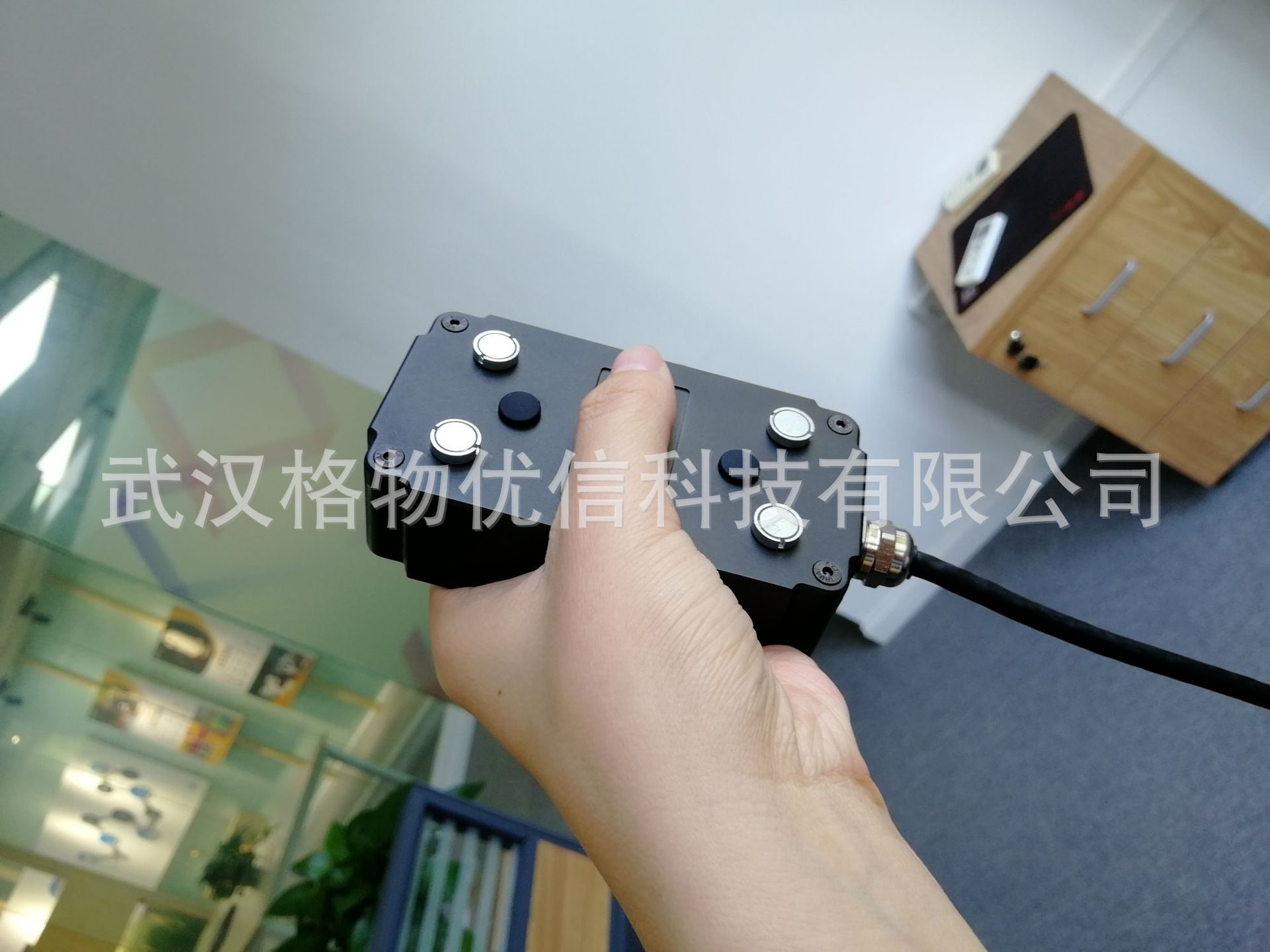 雙光譜卡片式測溫型熱像儀重磅上市