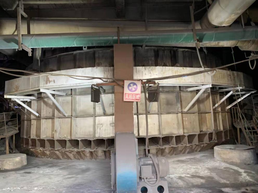 紅外熱像儀監控礦熱爐爐壁