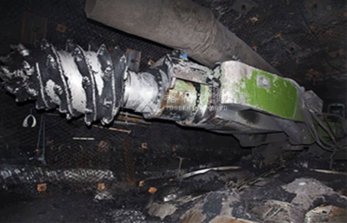 本安變焦熱像儀煤礦巡檢機(jī)器人